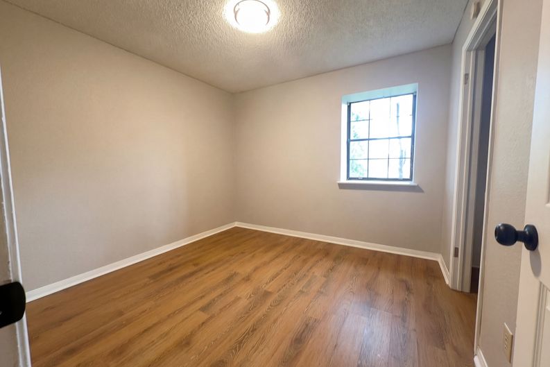 Photo 4 of 17 of 908 Hackberry St, Copperas Cove, TX