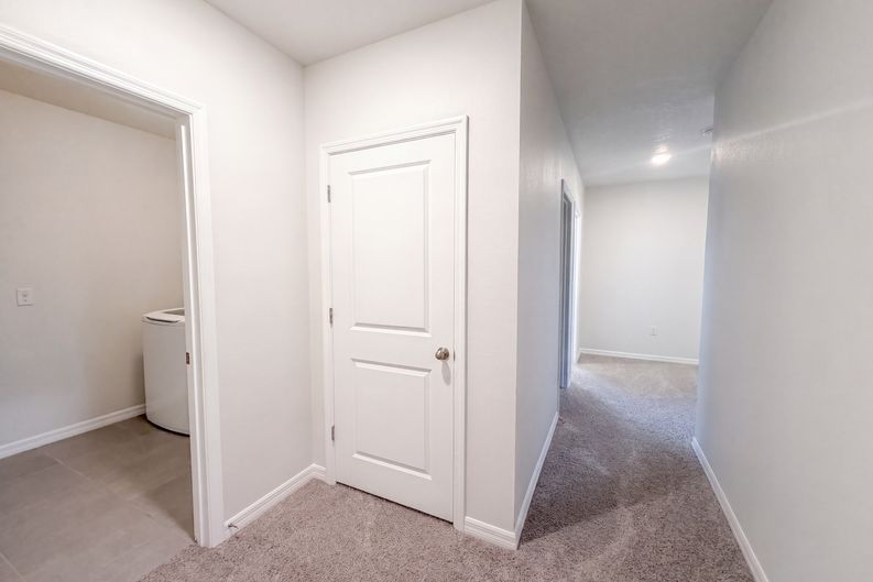 Photo 10 of 30 of 16805 Trite Bend St, Wimauma, FL