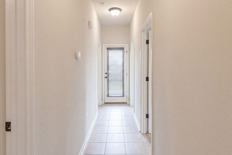 Photo 13 of 15 of 402 Cypress Garden Dr, Houma, LA