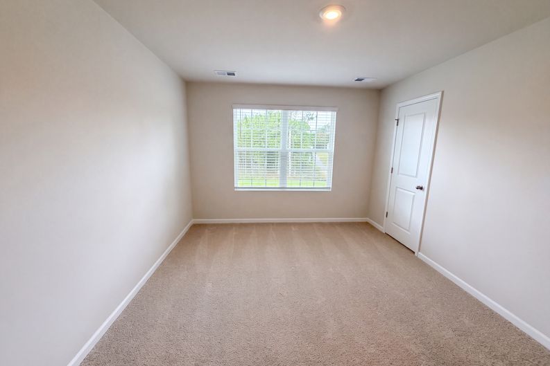 Photo 4 of 31 of 204 Socrates St, Lexington, SC