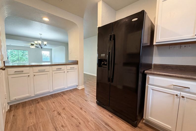 Photo 10 of 17 of 5708 Maxfli Dr, Schertz, TX