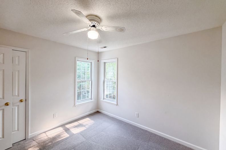 Photo 10 of 17 of 6113 Remington Lake Dr, Raleigh, NC