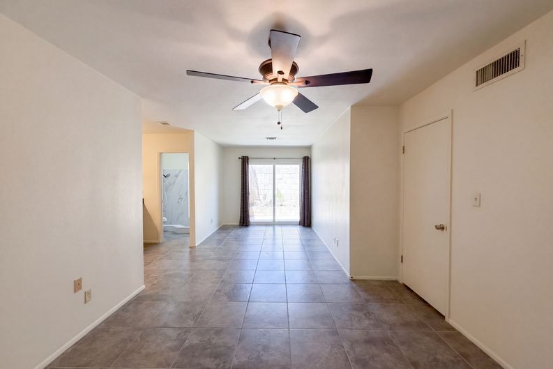 Photo 15 of 24 of 2346 E Mescal St, Phoenix, AZ