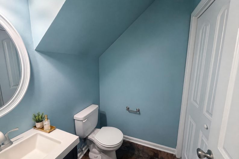 Photo 7 of 15 of 5621 Split Oak Way, Raleigh, NC