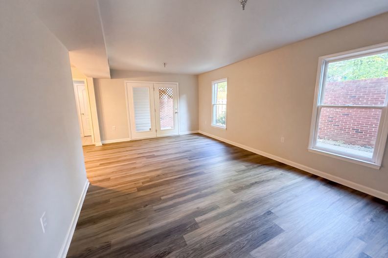 Photo 16 of 20 of 5025 Hillsboro Pike, Nashville, TN