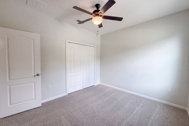 Photo 22 of 40 of 881 Haring Ln, Mount Dora, FL