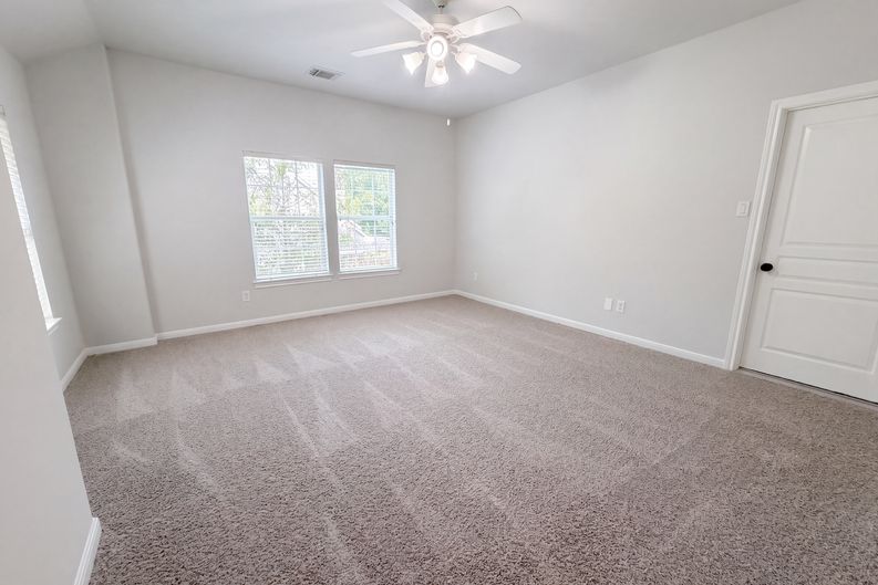 Photo 15 of 21 of 25722 Lake Springs Way, Spring, TX