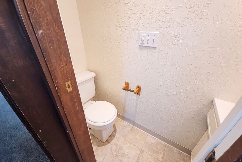 Photo 18 of 29 of 1011 Almaden St, Eugene, OR