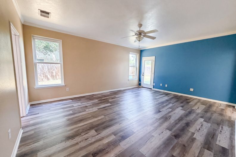 Photo 7 of 29 of 16507 Cypress Brook Ct, Cypress, TX
