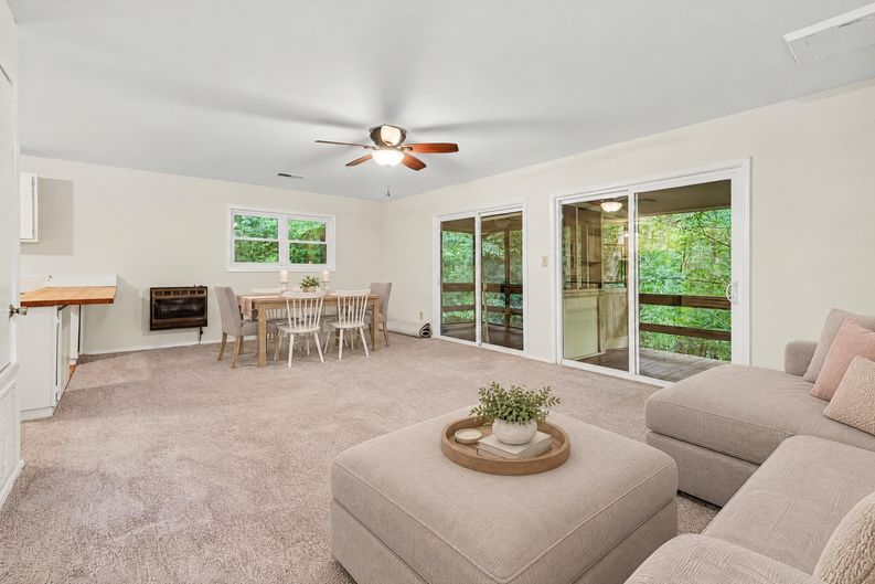 Photo 7 of 17 of 784 Beaver Lake Dr, Ellijay, GA