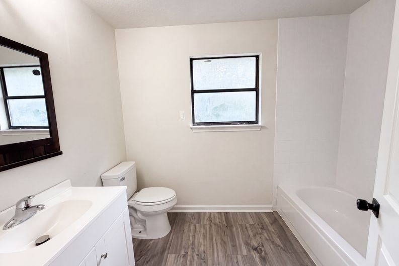 Photo 15 of 24 of 1517 River Oak Dr, Leander, TX