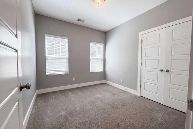 Photo 13 of 19 of 227A Hillcrest Dr, Madison, TN