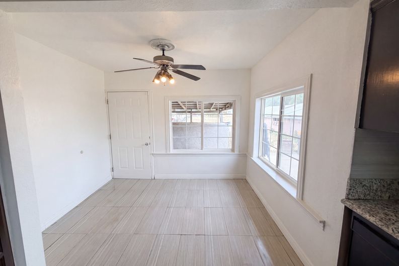 Photo 6 of 42 of 11950 Lee Ave, Adelanto, CA