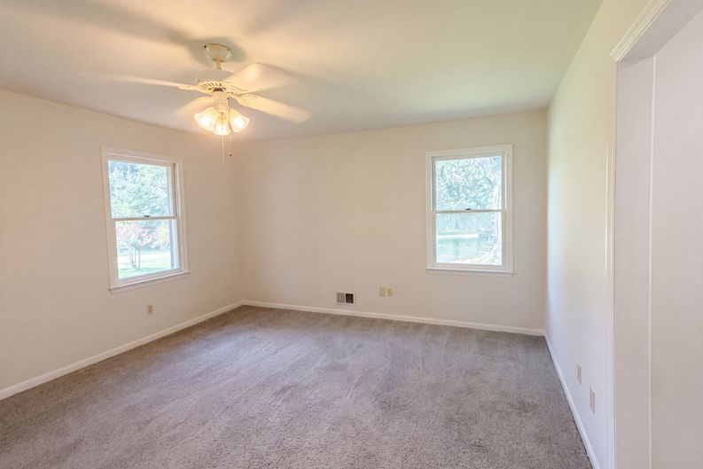 Photo 18 of 39 of 604 Meadowbrook Dr, Spartanburg, SC