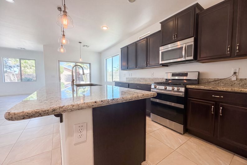Photo 8 of 17 of 28321 N Cactus Flower Cir, San Tan Valley, AZ