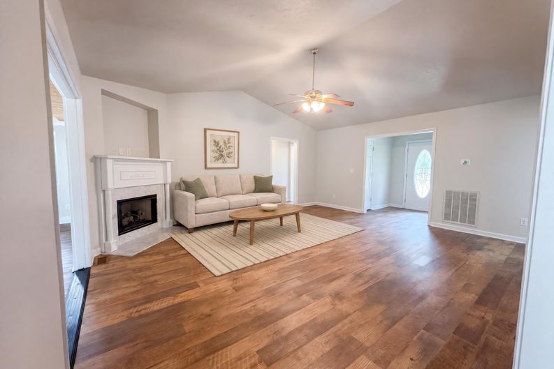 Photo 10 of 31 of 1035 Sassafras Ln, Goodlettsville, TN