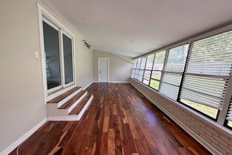 Photo 13 of 15 of 1521 W River Shore Way, Tampa, FL