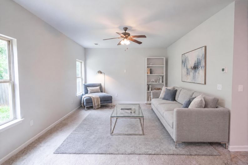Photo 6 of 26 of 5053 Pioneer Pkwy, McDonough, GA