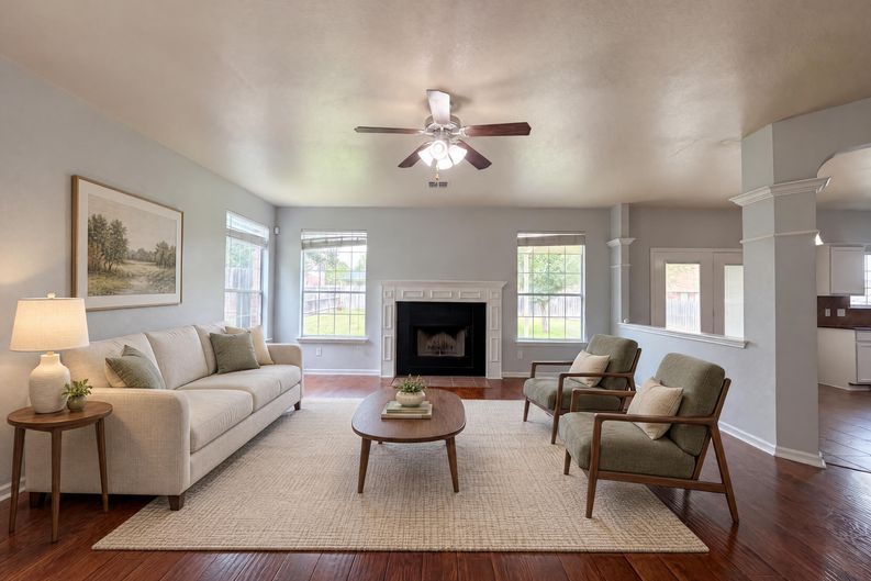 Photo 3 of 19 of 313 Crowfoot Dr, Harker Heights, TX