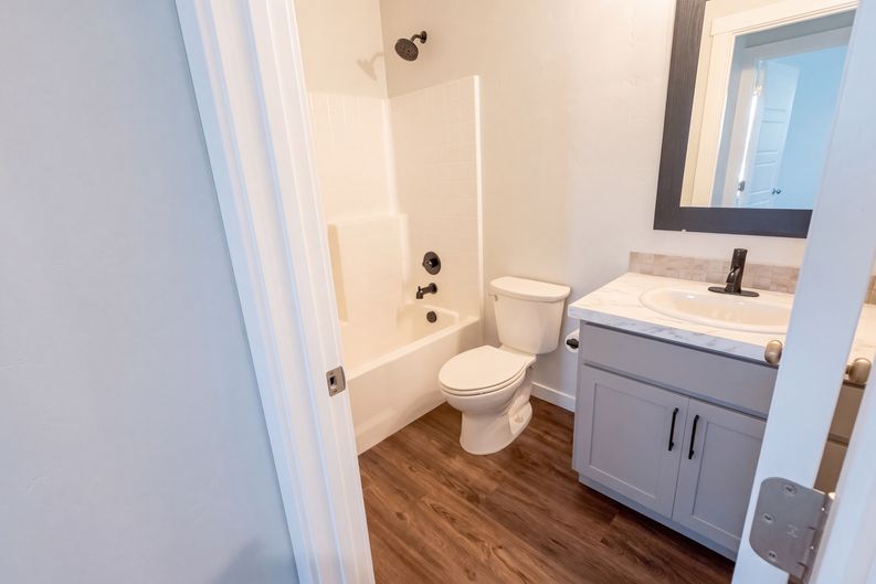 Photo 14 of 22 of 4998 W Thornapple Dr, Meridian, ID