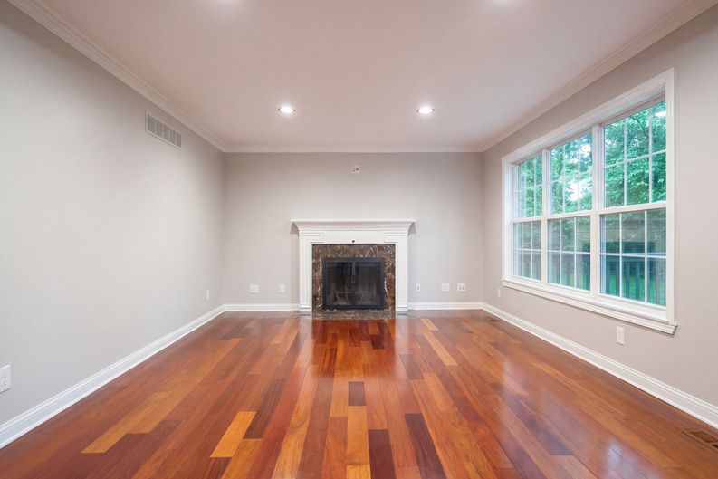 Photo 3 of 32 of 12173 Village Woods Dr, Cincinnati, OH