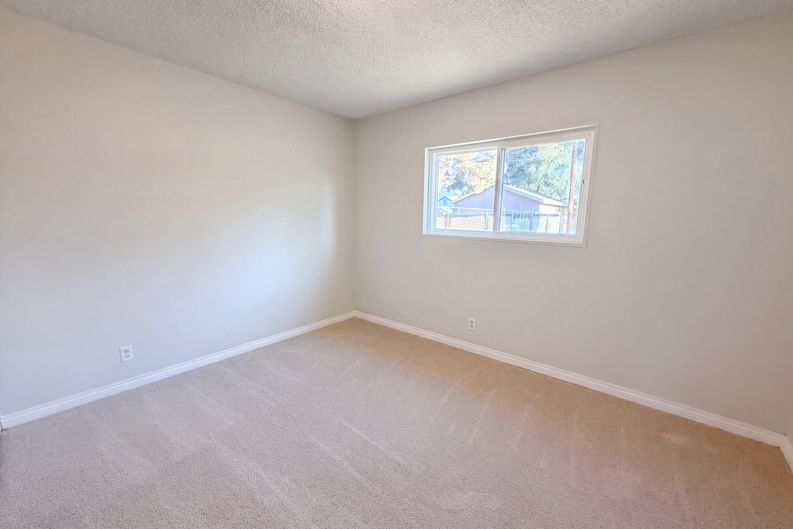 Photo 14 of 21 of 26934 10th St, Highland, CA