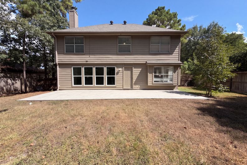 Photo 5 of 21 of 12159 Hawthorne Dr, Montgomery, TX