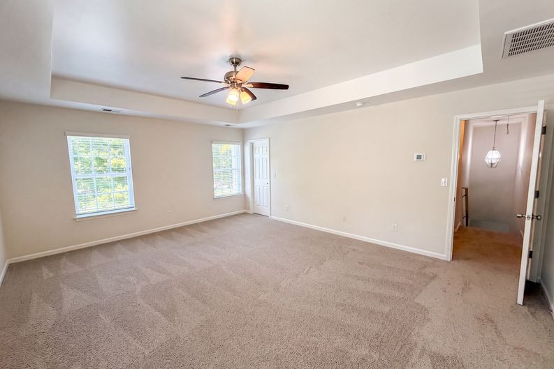 Photo 10 of 18 of 5837 McDowell Run Dr, Huntersville, NC