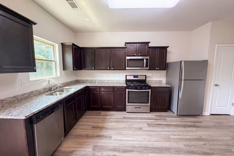 Photo 8 of 23 of 836 Castilla Way, Winder, GA