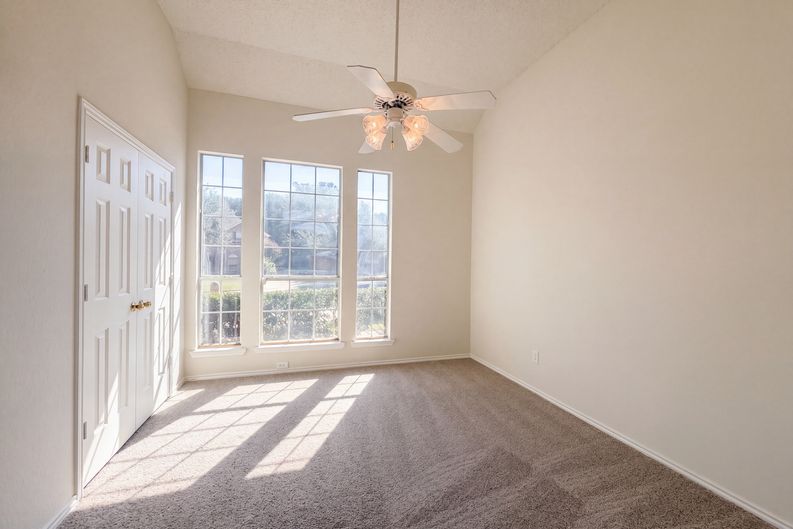 Photo 10 of 19 of 3000 Candide Ln, McKinney, TX