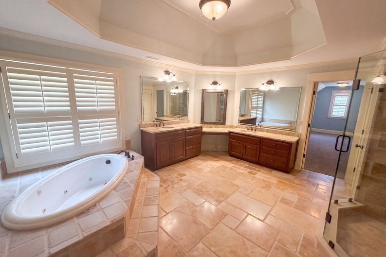 Photo 11 of 31 of 109 Jolie Ln, Sharpsburg, GA
