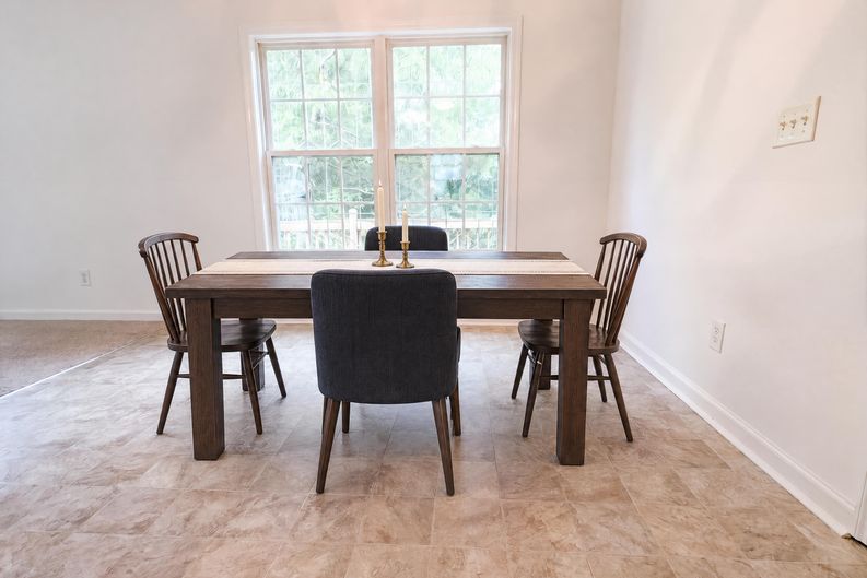 Photo 11 of 39 of 3073 Saratoga Dr, Dalton, GA