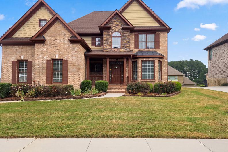 Photo 33 of 100 of 809 Arbor Way, Loganville, GA