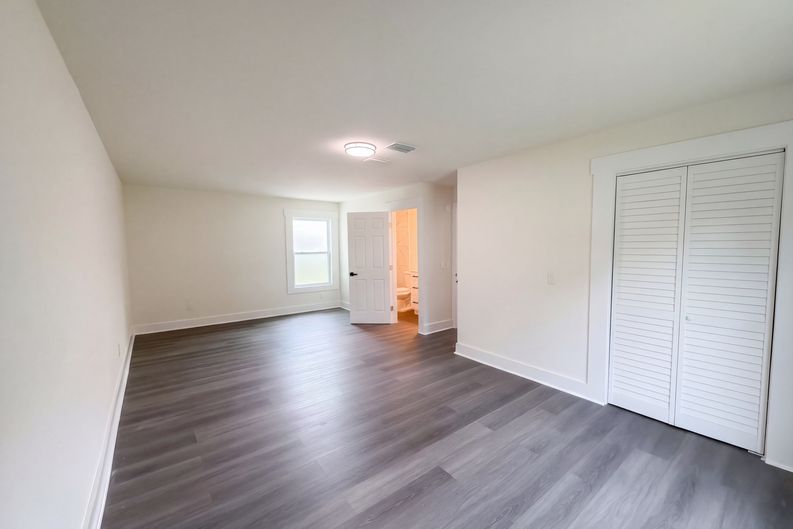 Photo 11 of 22 of 4355 NW 26th Ave, Ocala, FL