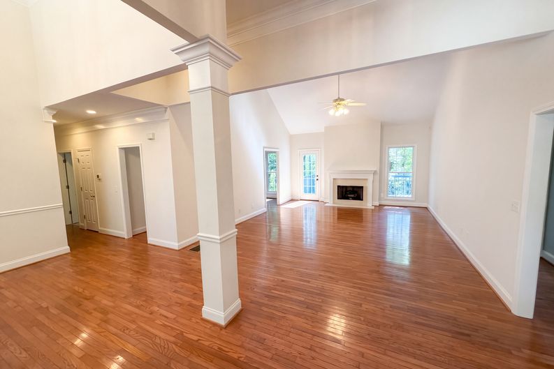 Photo 6 of 20 of 940 Cider Ridge Ct, Clarkesville, GA