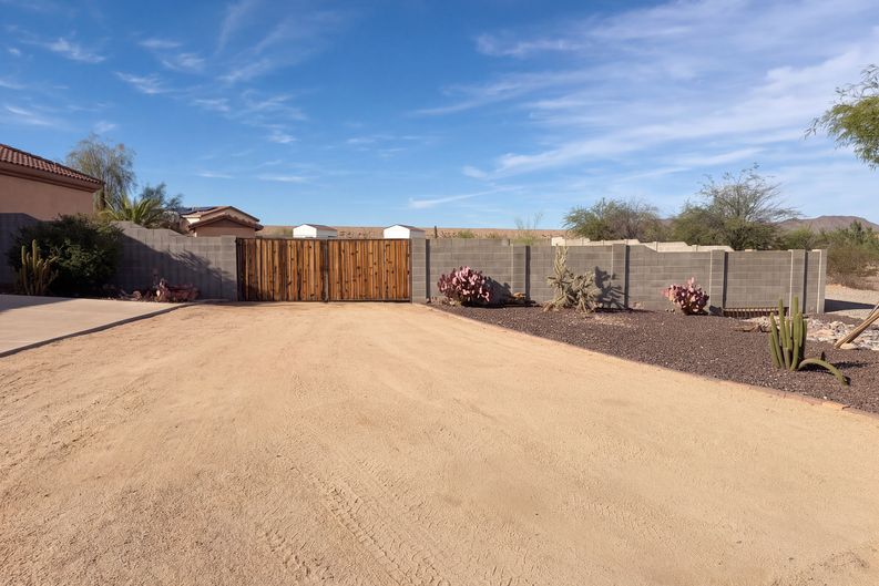 Photo 18 of 137 of 16806 W Dove Wing Way, Surprise, AZ