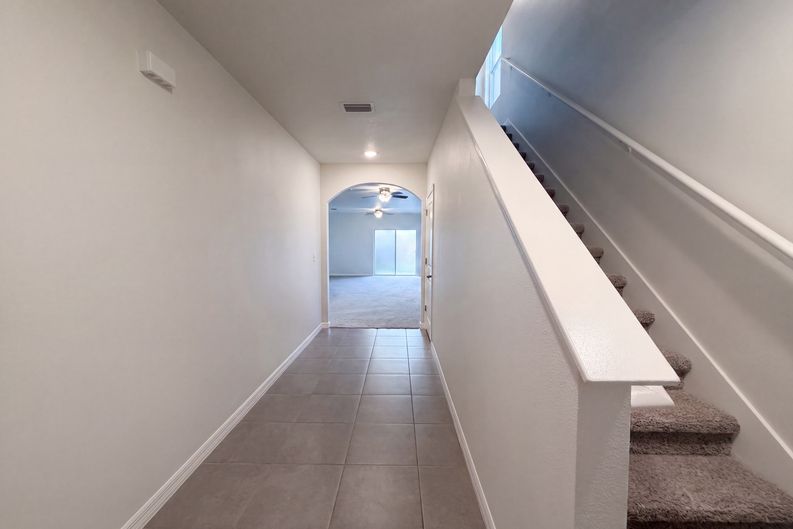 Photo 6 of 30 of 16805 Trite Bend St, Wimauma, FL