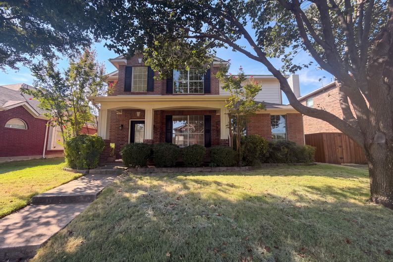 Photo 22 of 27 of 1304 Grapevine Dr, Allen, TX