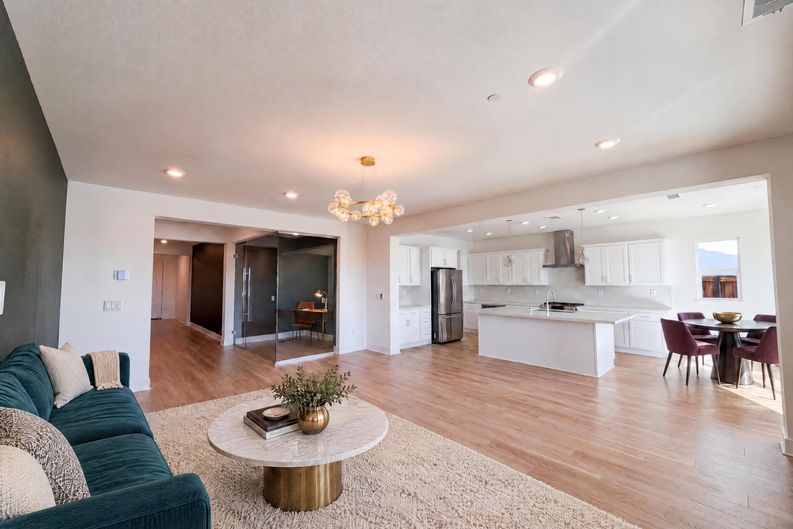 Photo 3 of 28 of 2743 Irish Meadow Way, Lathrop, CA