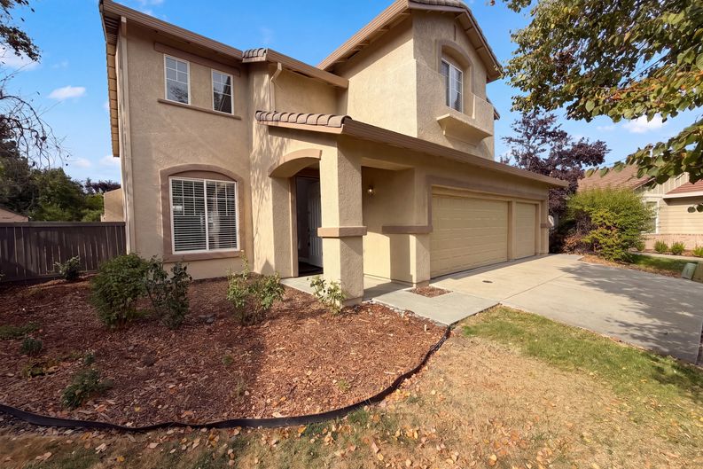 Photo 25 of 35 of 2571 Cantara Ct, Sacramento, CA