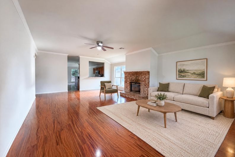 Photo 8 of 19 of 2324 Glenhaven Dr, McKinney, TX
