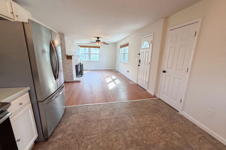 Photo 8 of 17 of 8479 Lake Dr, Cedar Hill, MO