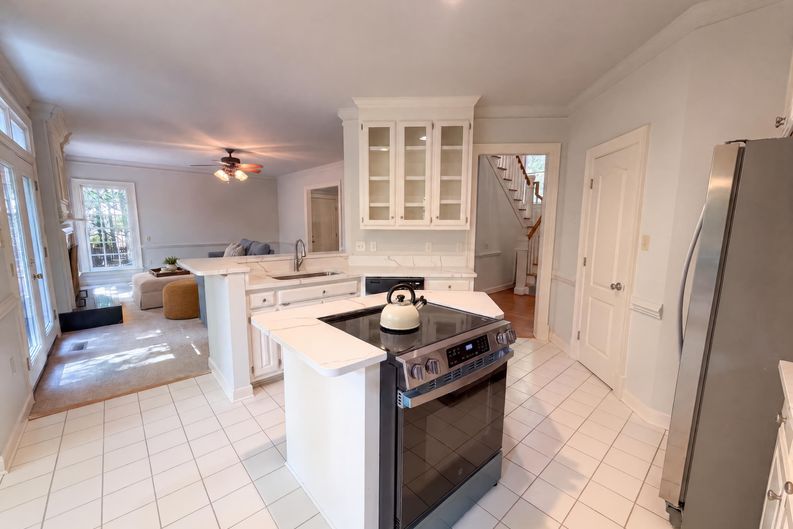 Photo 6 of 29 of 5806 Fox Briar Way, Midlothian, VA