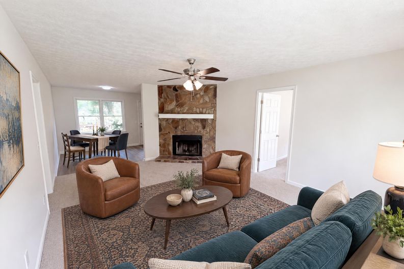 Photo 7 of 20 of 806 Ruswood Rd, Winder, GA