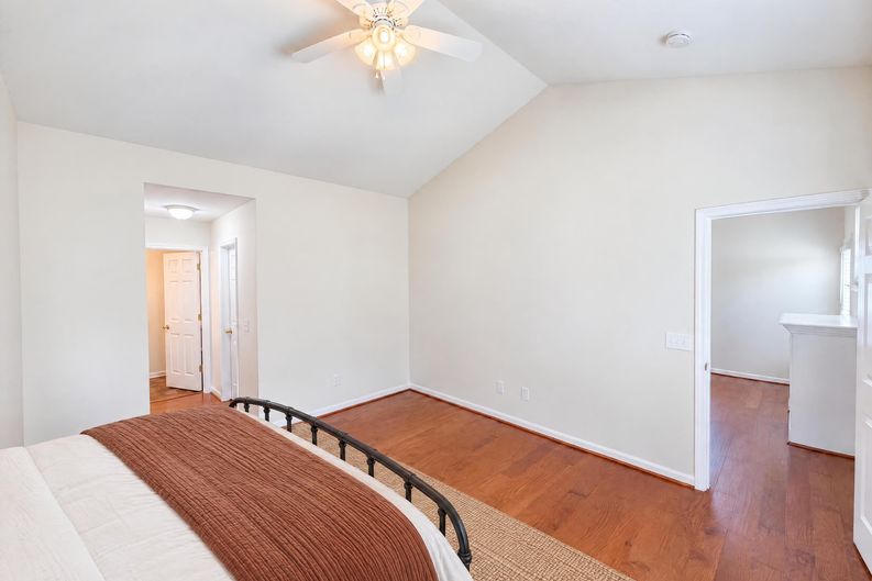 Photo 10 of 24 of 11350 Stone Trail Rd, Charlotte, NC