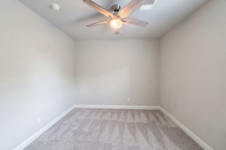 Photo 10 of 20 of 17628 Bottlebrush Dr, Dallas, TX