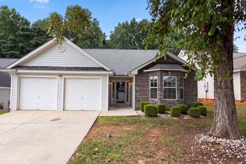 Photo 23 of 27 of 55 Lassiter Dr, Covington, GA