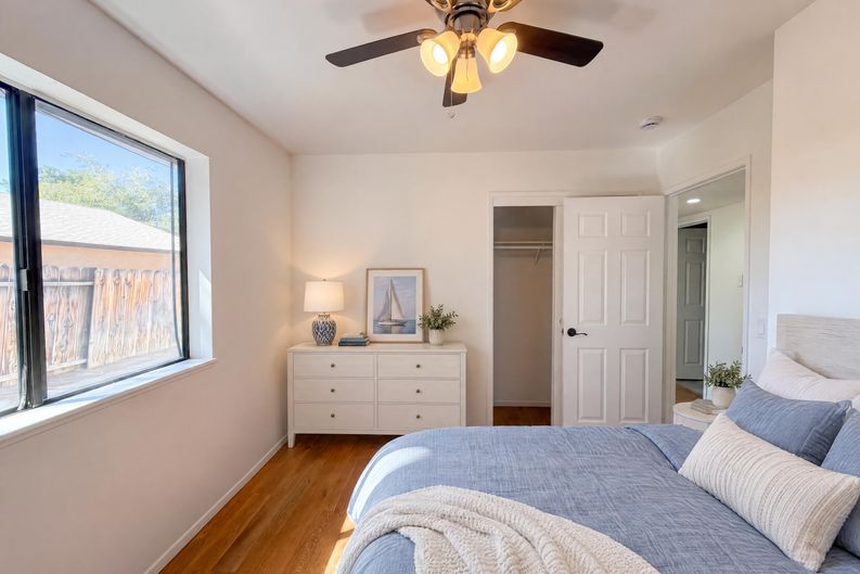 Photo 9 of 17 of 1110 N Las Posas Ct, Ridgecrest, CA