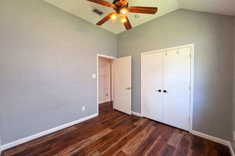 Photo 18 of 28 of 1688 Yellowstone Ave, Lewisville, TX