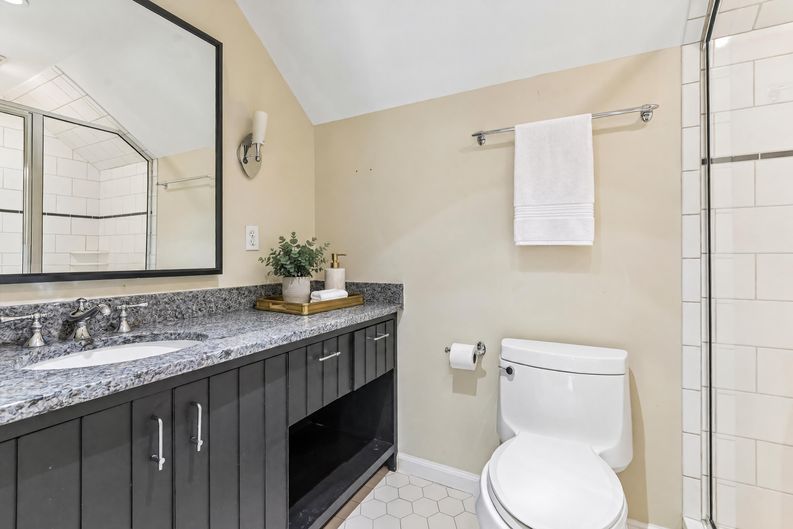 Photo 60 of 87 of 3135 Spalding Dr, Sandy Springs, GA